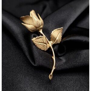 Vintage GIOVANNI Signed Gold-Tone Rose Flower Brooch Pin